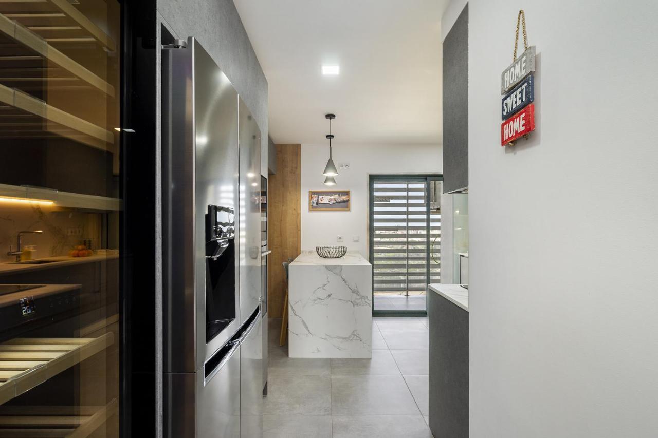 Whome Family Condo - Urban Retreat With Parking, Ac, Elevator In Great Location Lisboa Dış mekan fotoğraf